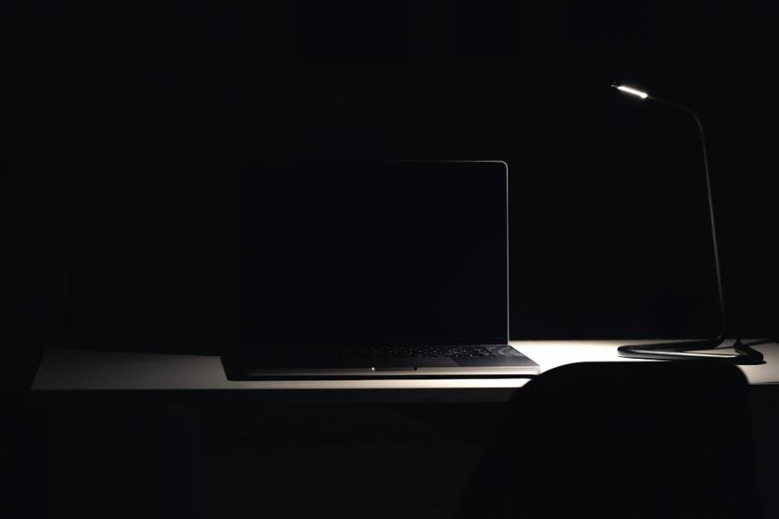 schermo nero dopo l’avvio del laptop